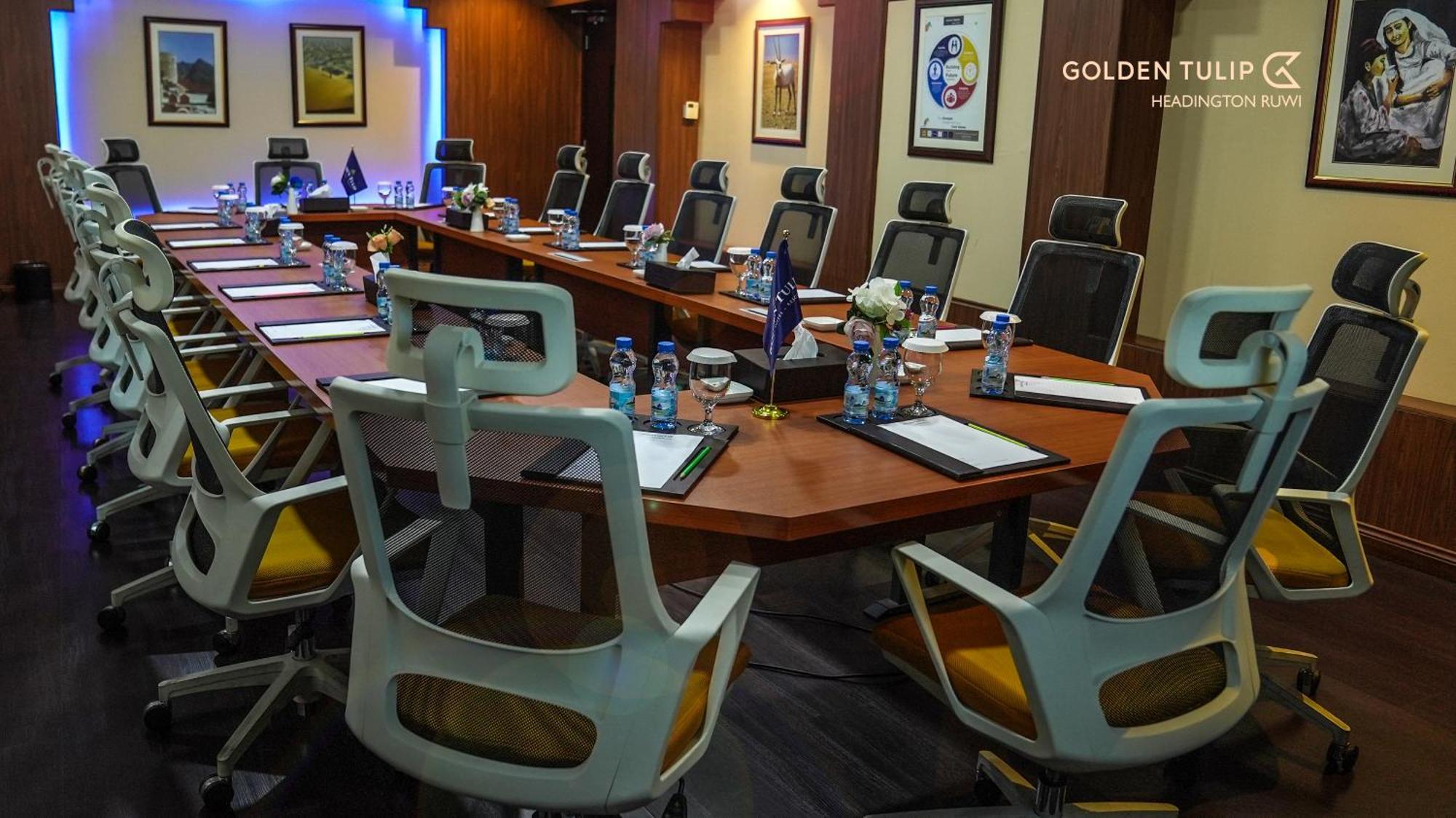 Golden Tulip Headington Hotel Maszkat Kültér fotó
