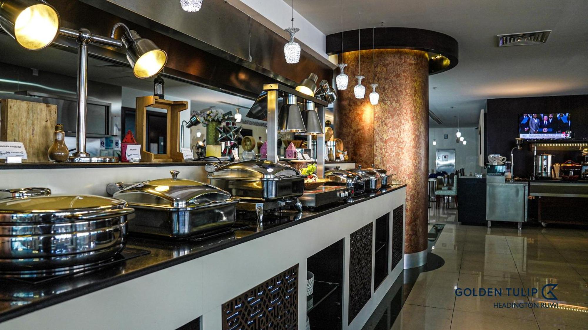 Golden Tulip Headington Hotel Maszkat Kültér fotó